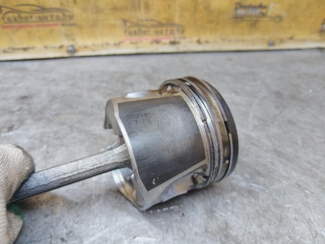 Поршень ZQVTPB Volkswagen Golf купить в магазине запчастей бу