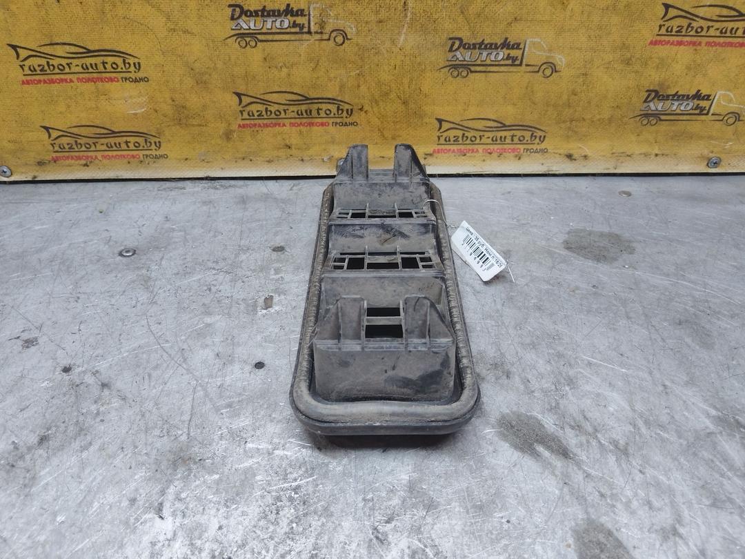 Решетка вентиляции кузова 5YW4H5 Citroen C4 Picasso - Фото 3