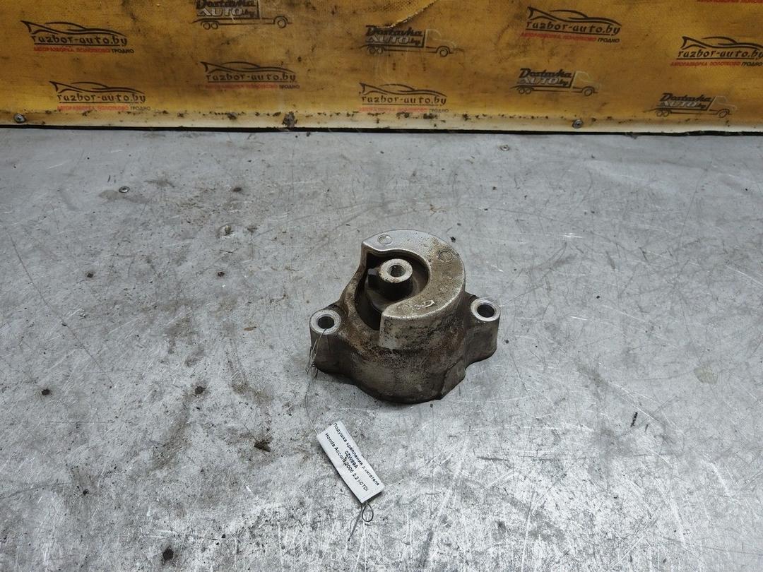 Подушка крепления двигателя 0ZW89A Honda Accord