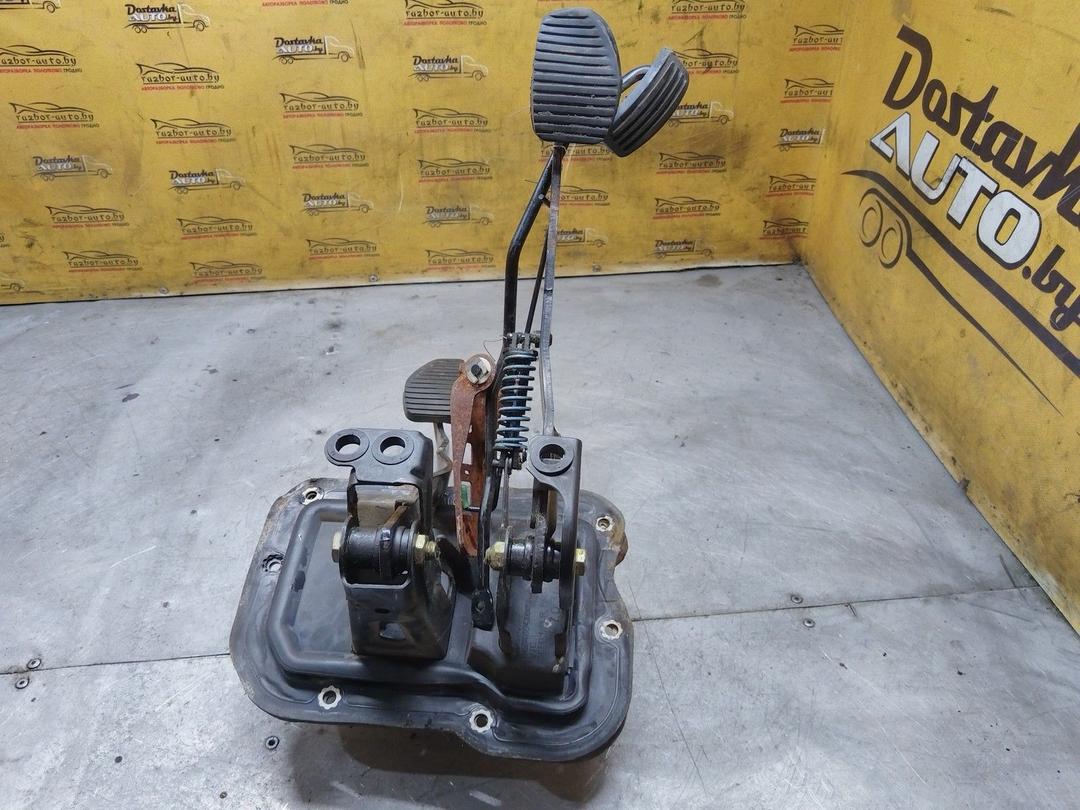 Узел педальный (блок педалей) 9RCBOM Peugeot 406