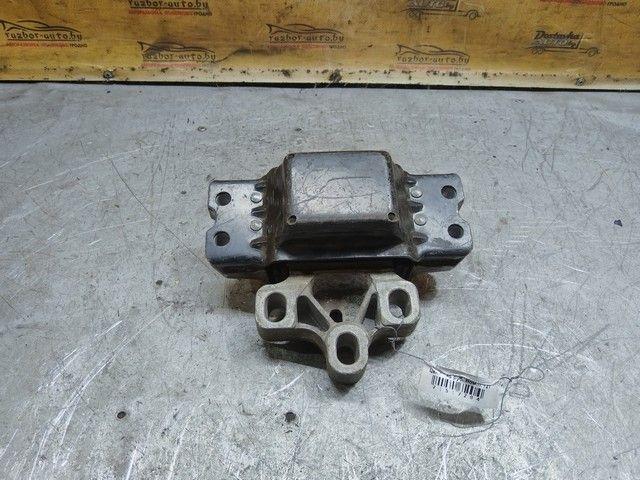 Подушка крепления двигателя XQL9X3 Volkswagen Passat купить в магазине запчастей бу