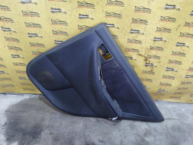 Обшивка двери задней правой (дверная карта) Y6U92B Toyota Corolla