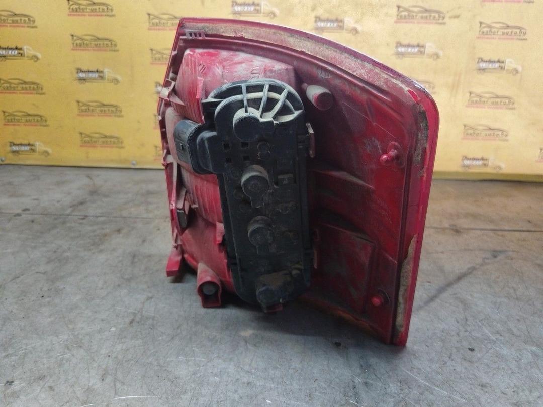 Фонарь задний левый N8W58V Audi A4 купить с доставкой