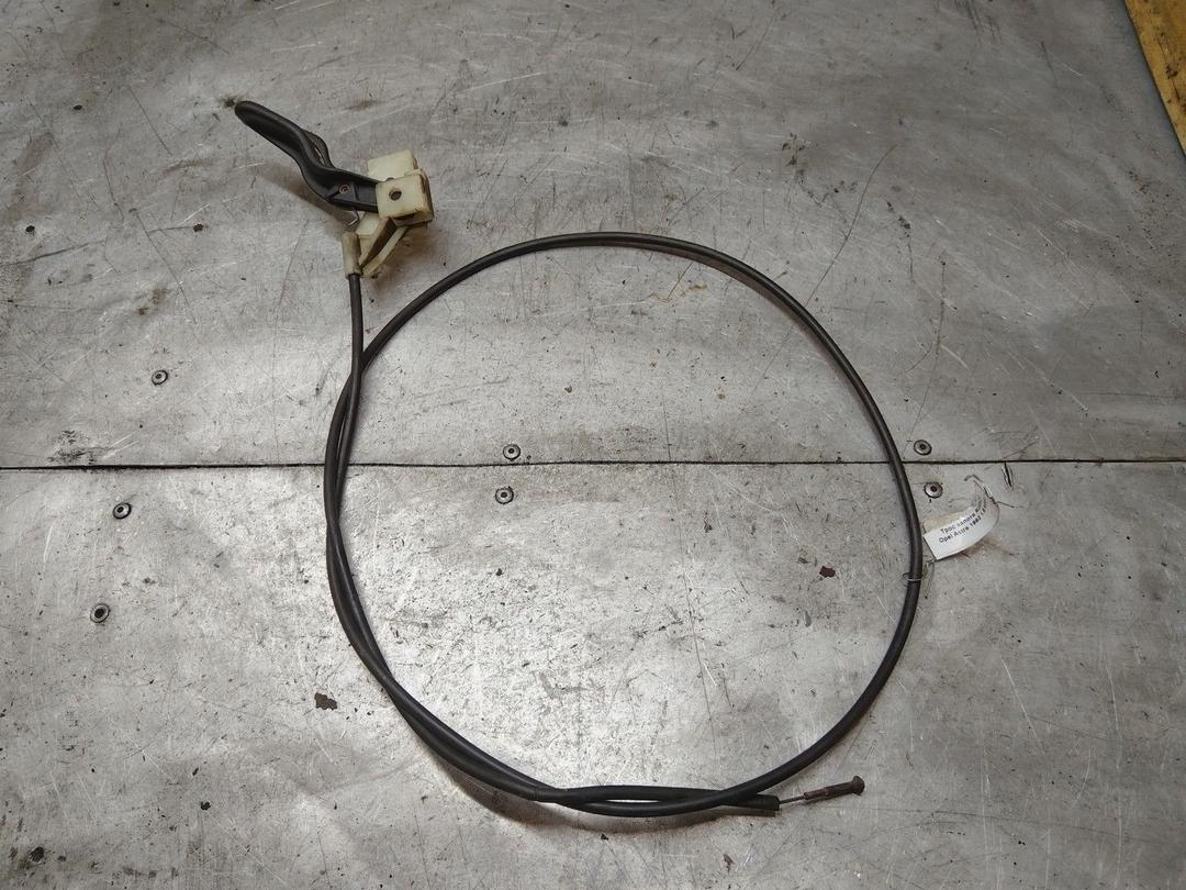 Трос капота RUJHD2 Opel Astra - Фото 1