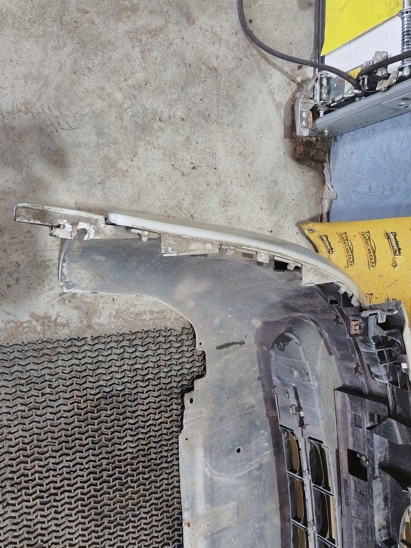 Бампер передний 8Y7C48 Citroen C8 - Фото 12