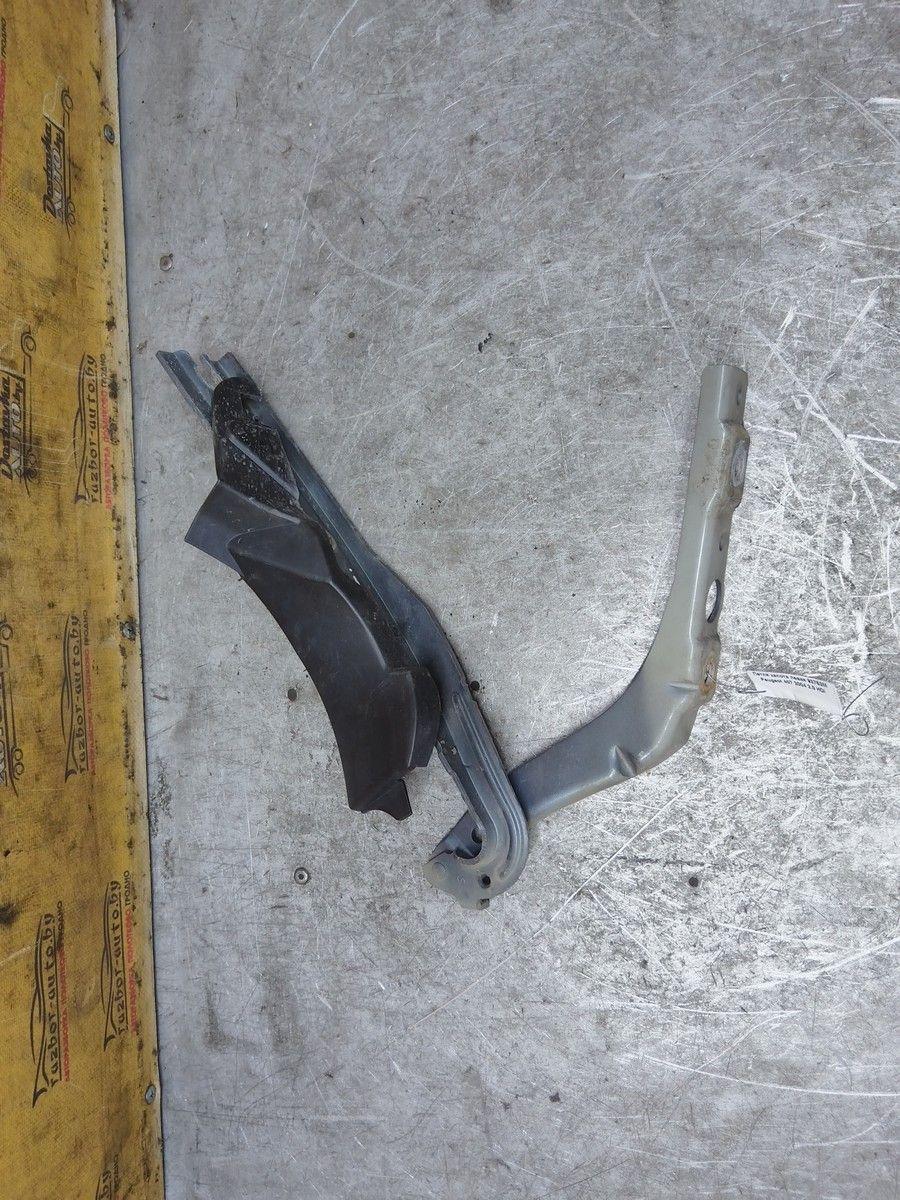 Петля капота левая 93753M Peugeot 407 купить в магазине запчастей бу