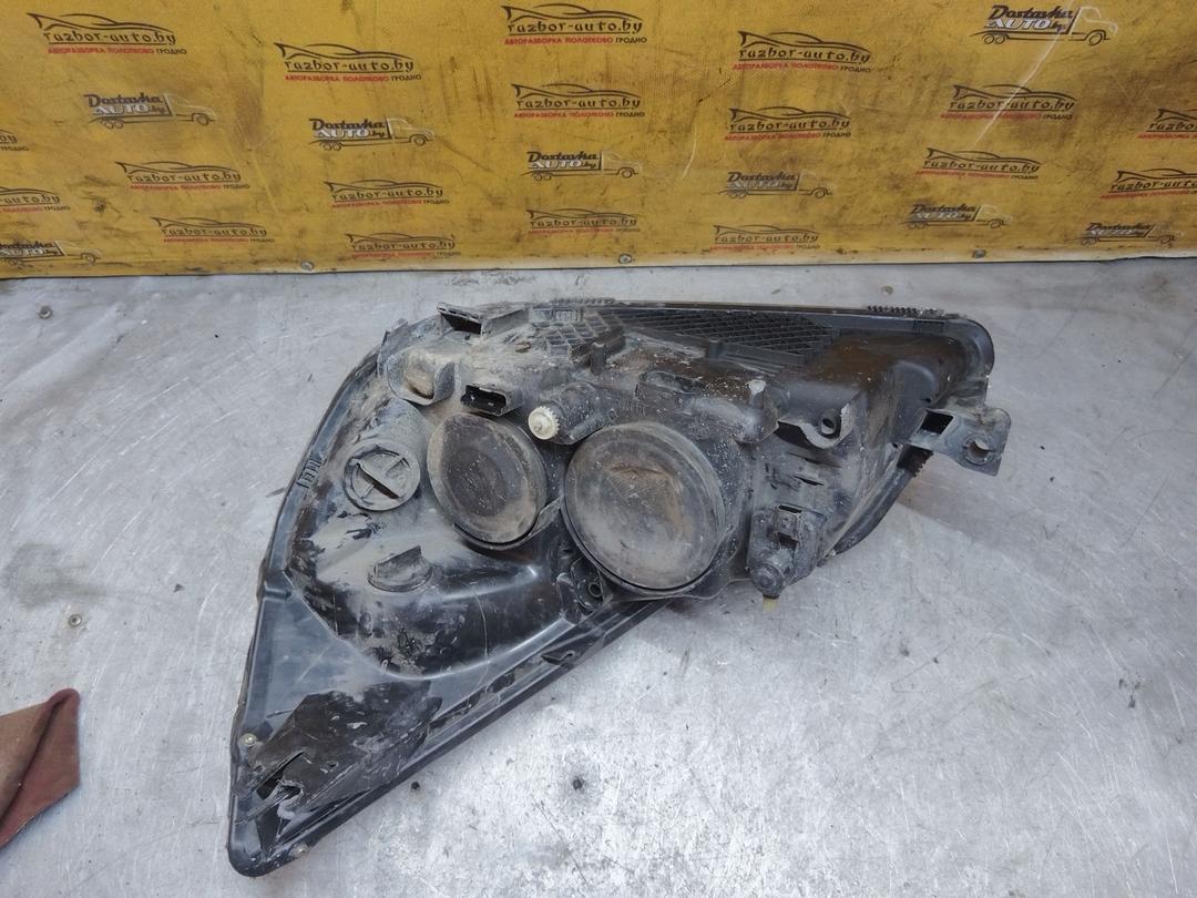 Фара правая 92A85W Renault Espace undefined