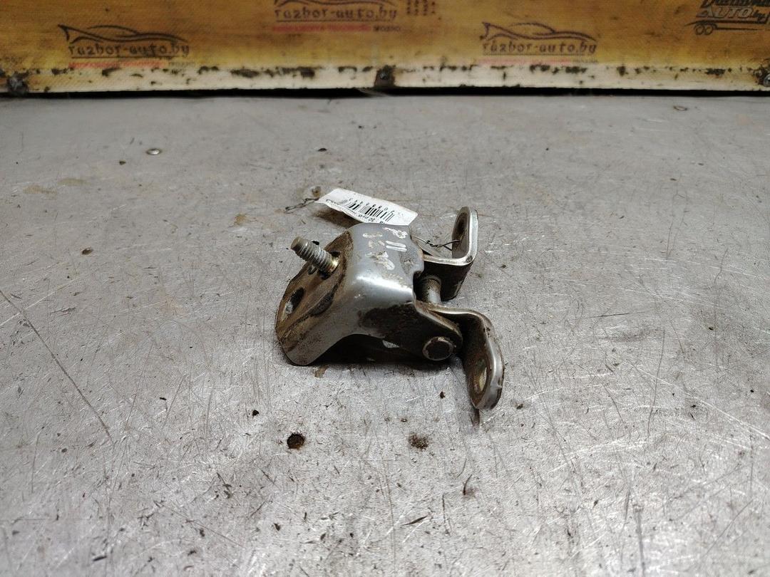 Петля двери задней правой 8IBA7V Nissan Primera - Фото 1