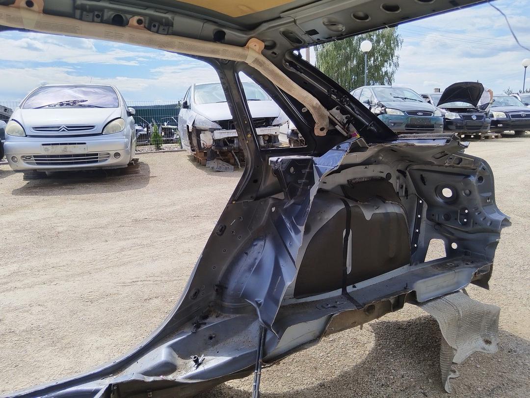 Крыло заднее правое 48BLE8 Audi A4 undefined