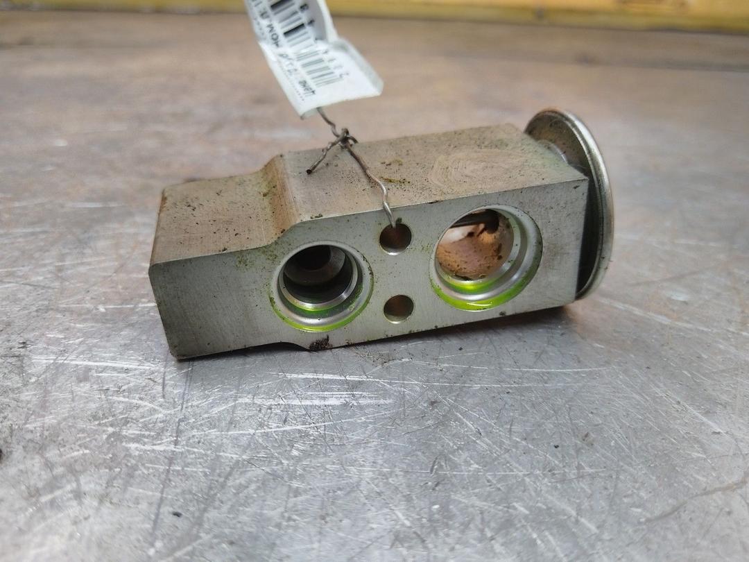 Клапан ТРВ (расширительный) кондиционера C7RD43 Volvo V70 - Фото 3