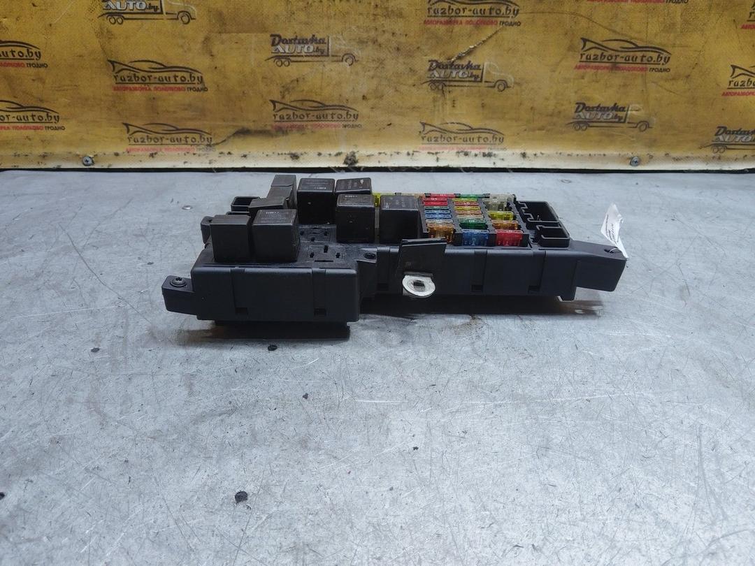 Блок предохранителей R6RM88 Volvo S60 купить с доставкой