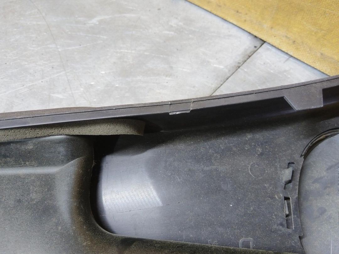 Обшивка стойки 6Z4CQH Citroen C8 купить с доставкой. Огромный выбор салонов. У нас есть практически все.