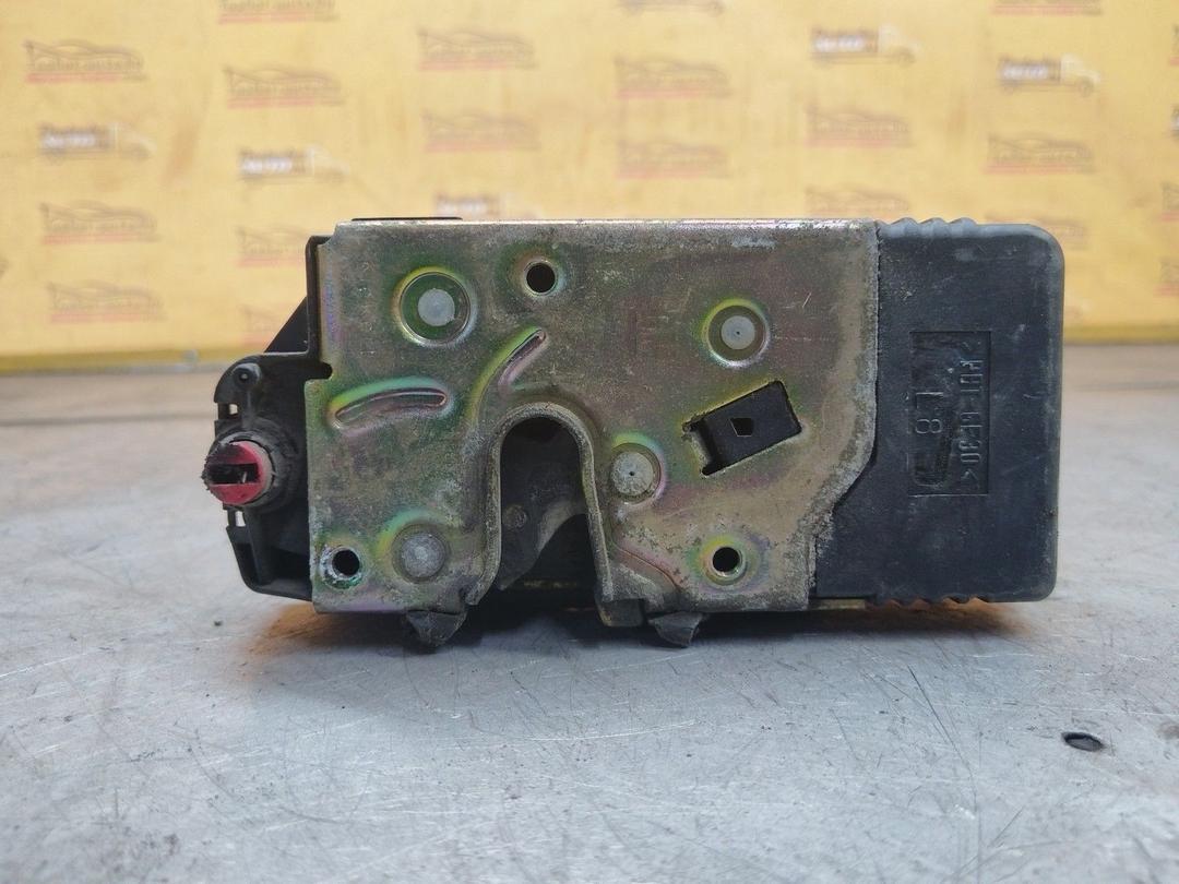 Замок двери задней левой 8NUB2M Opel Astra - Фото 1