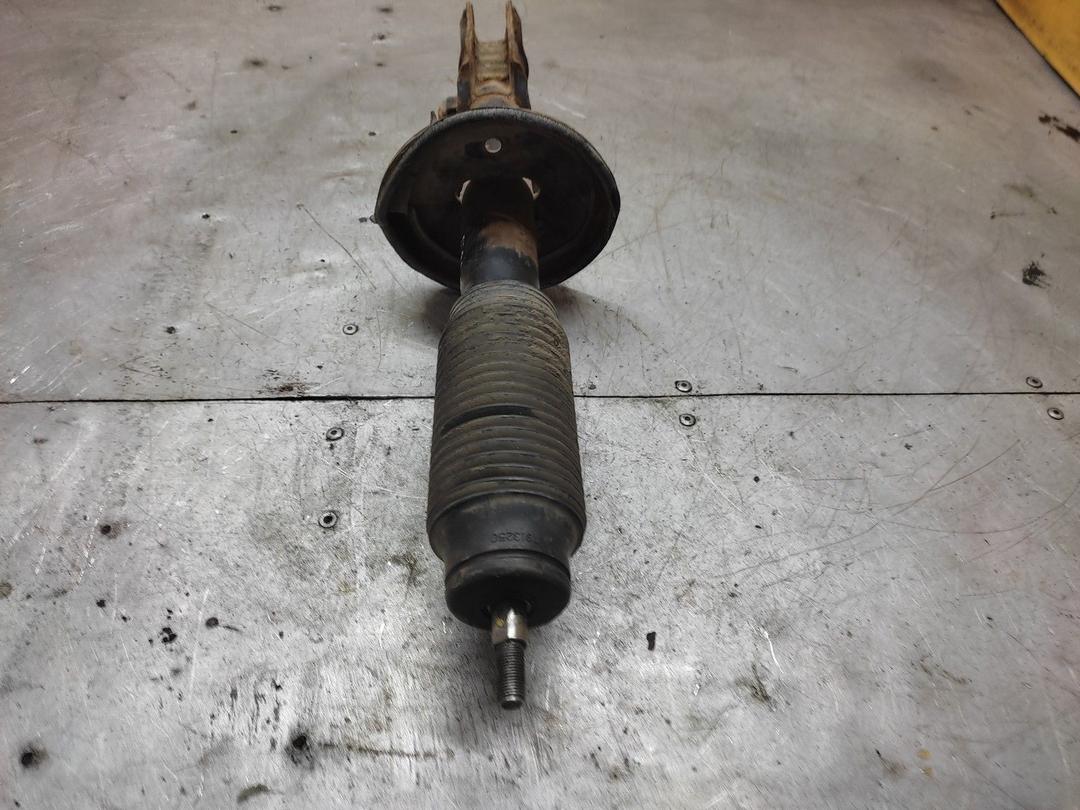 Амортизатор передний правый JJ0Z57 Hyundai Getz - Фото 2