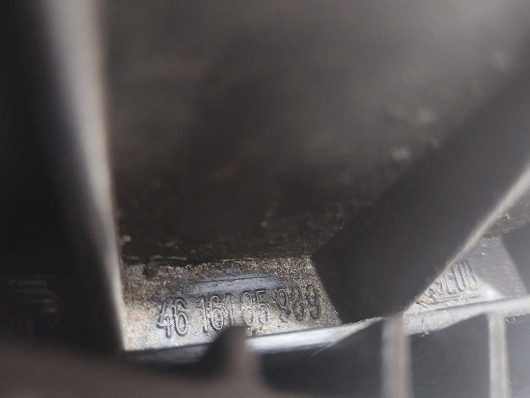 Корпус воздушного фильтра AXVVXM Ford Mondeo - Фото 10