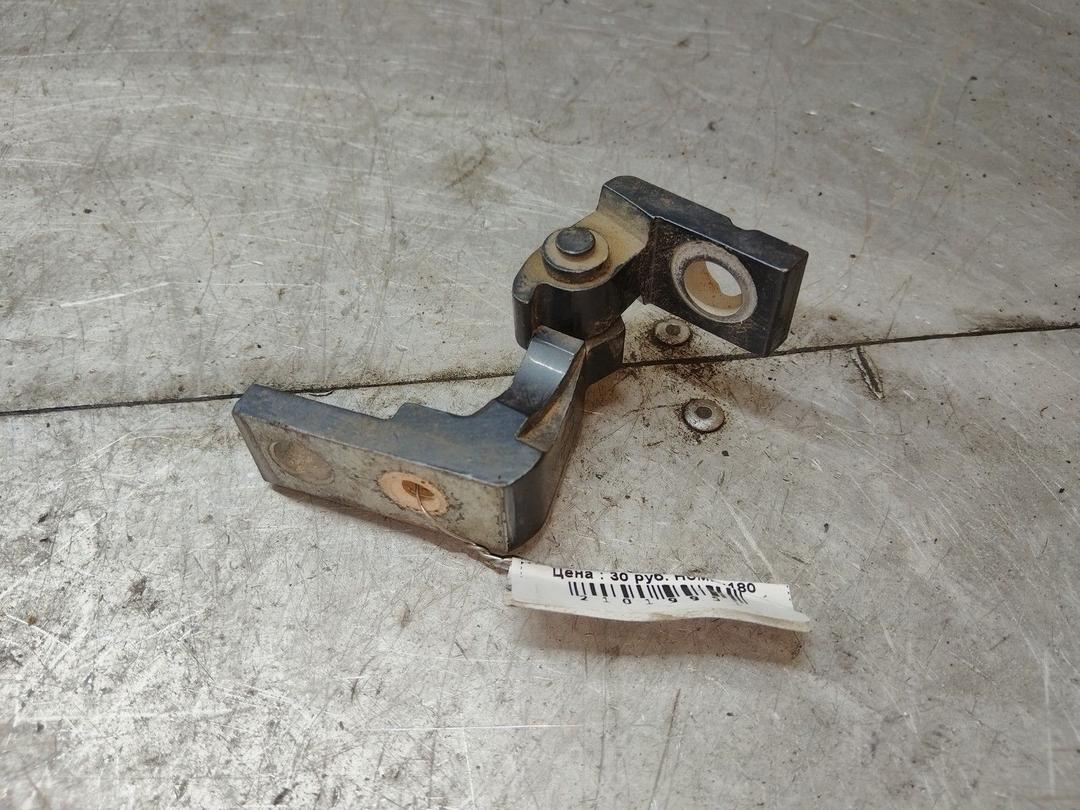 Петля двери задней правой NP8IPJ Volkswagen Golf купить