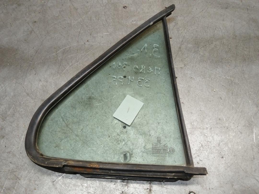 Стекло двери задней левой DOJX59 Peugeot 306 купить с доставкой