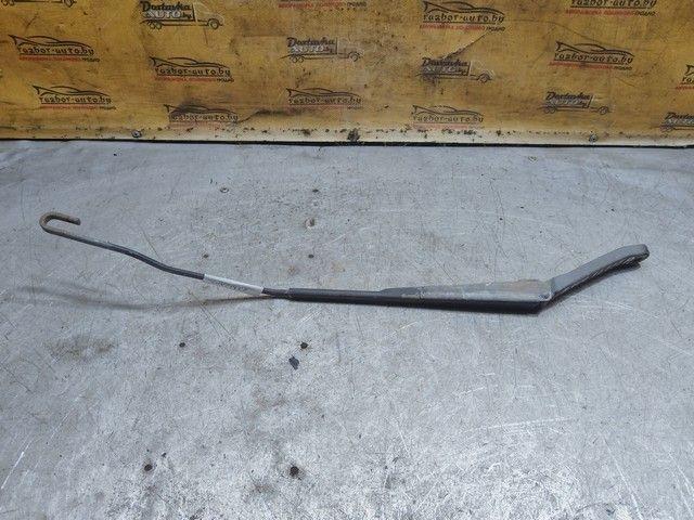 Щеткодержатель (поводок стеклоочистителя, дворник) D8E259 Rover 600 купить