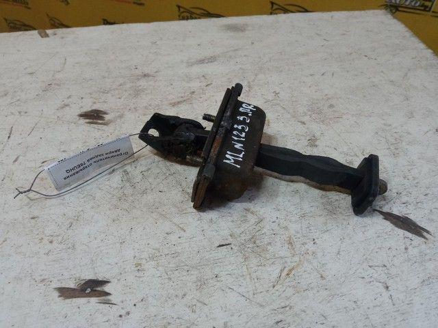 Ограничитель открывания двери задней 76EUHQ Mercedes ML W163 купить с доставкой