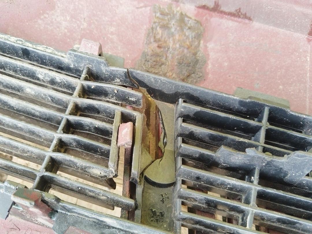 Решетка радиатора 8PKZ76 Fiat Ulysse undefined