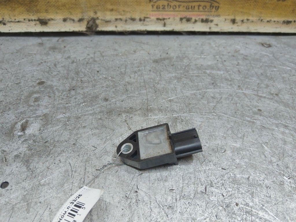 Датчик удара BUB6O1 Toyota Avensis - Фото 1