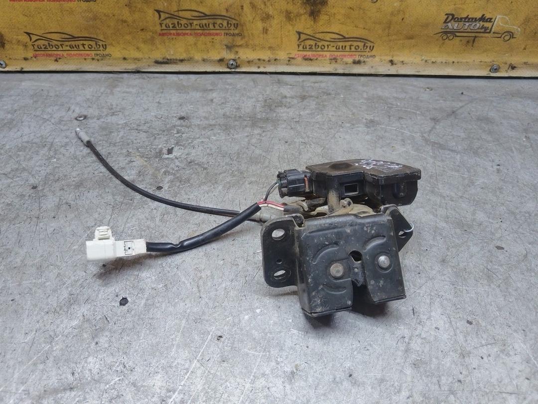 Замок багажника CJR8UK Toyota Corolla купить на авторазборке