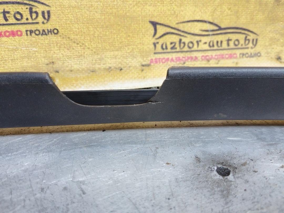 Рамка двери задней правой B5L8JG Peugeot 607 купить с доставкой