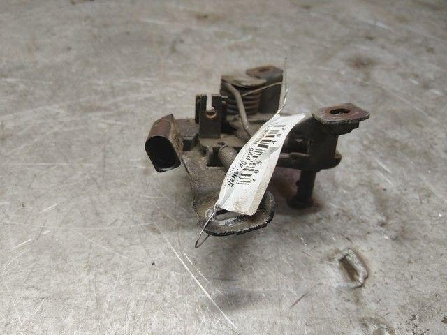 Замок капота 4SBX0E Audi A6 - Фото 4