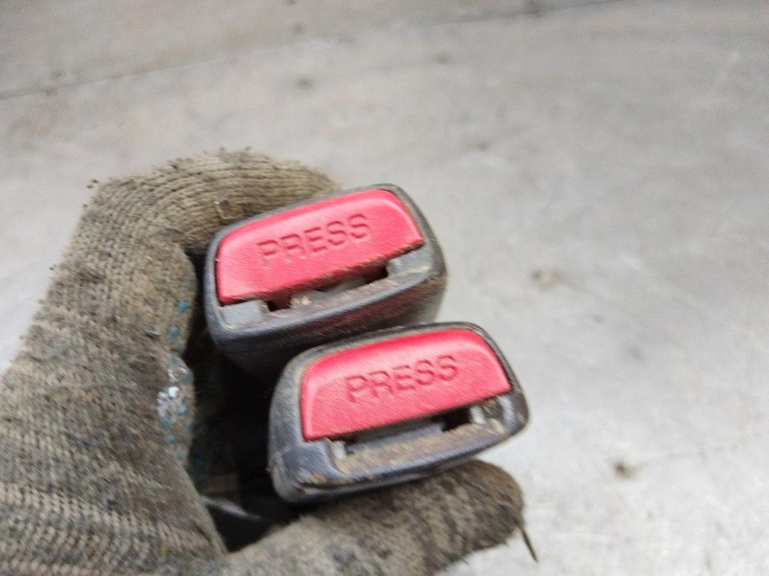 Замок ремня безопасности FRUXM9 Honda Accord купить