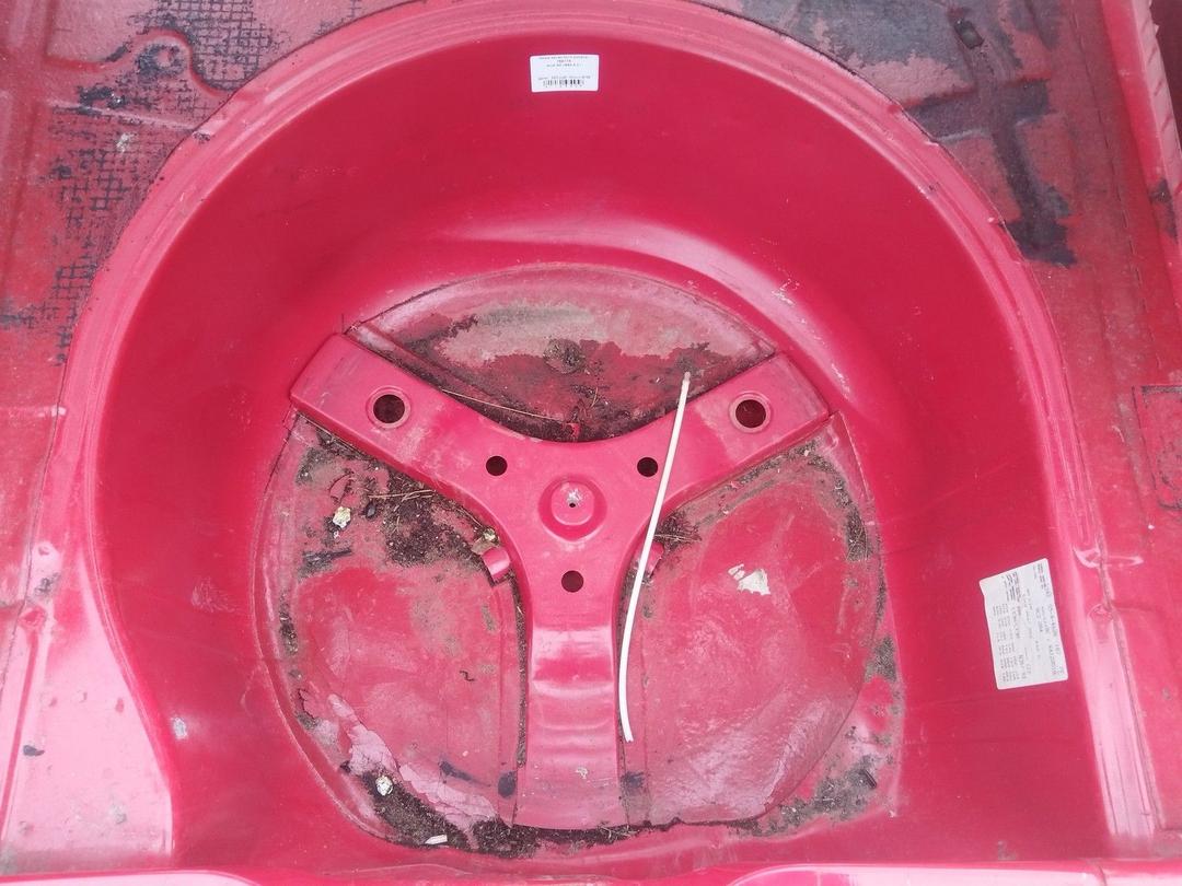 Ниша запасного колеса Y5917A Audi 80 купить