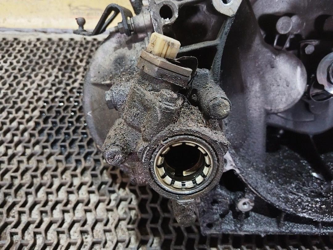 КПП механическая (МКПП) 5-ступенчатая 08BU7F Peugeot 406 - Фото 4