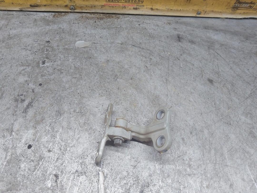 Петля двери передней левой 6M800U Volvo S40 - Фото 5