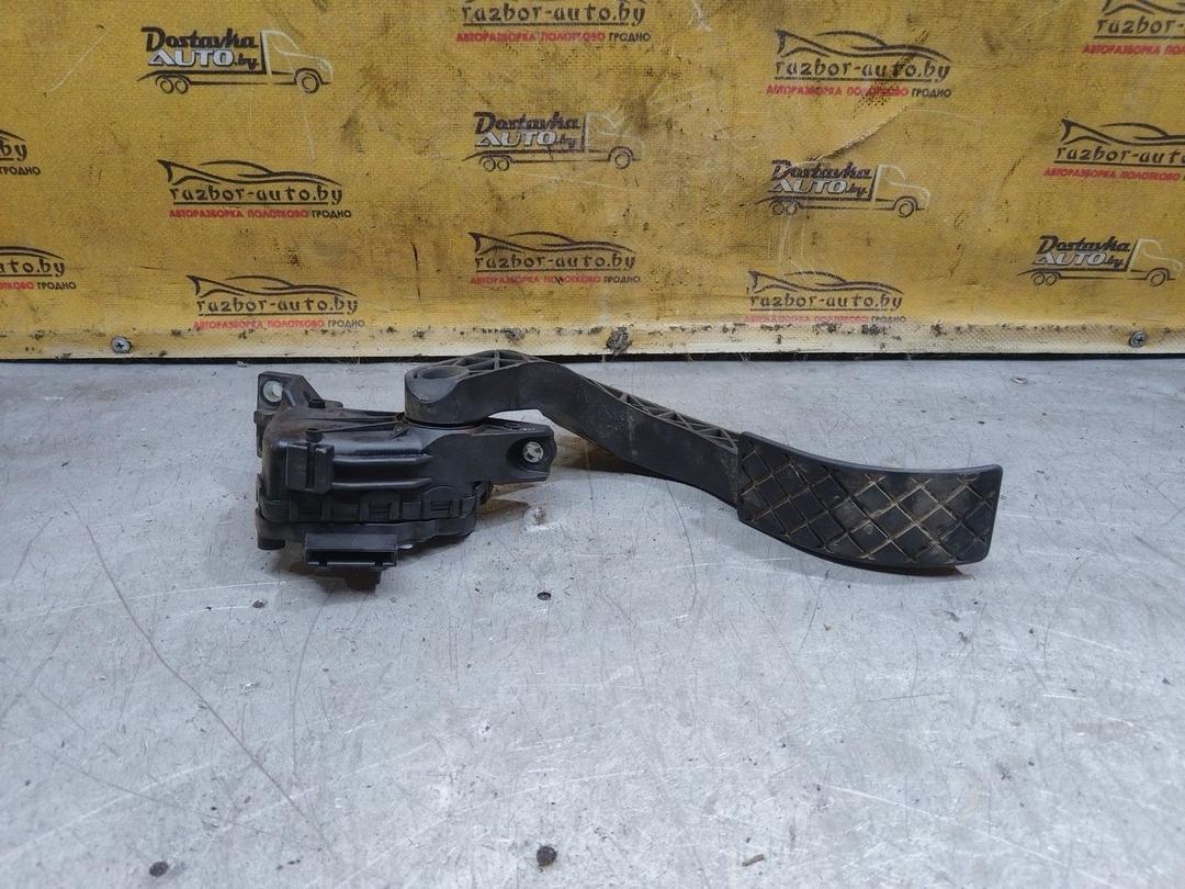 Педаль газа 2Q7USG Volkswagen Passat