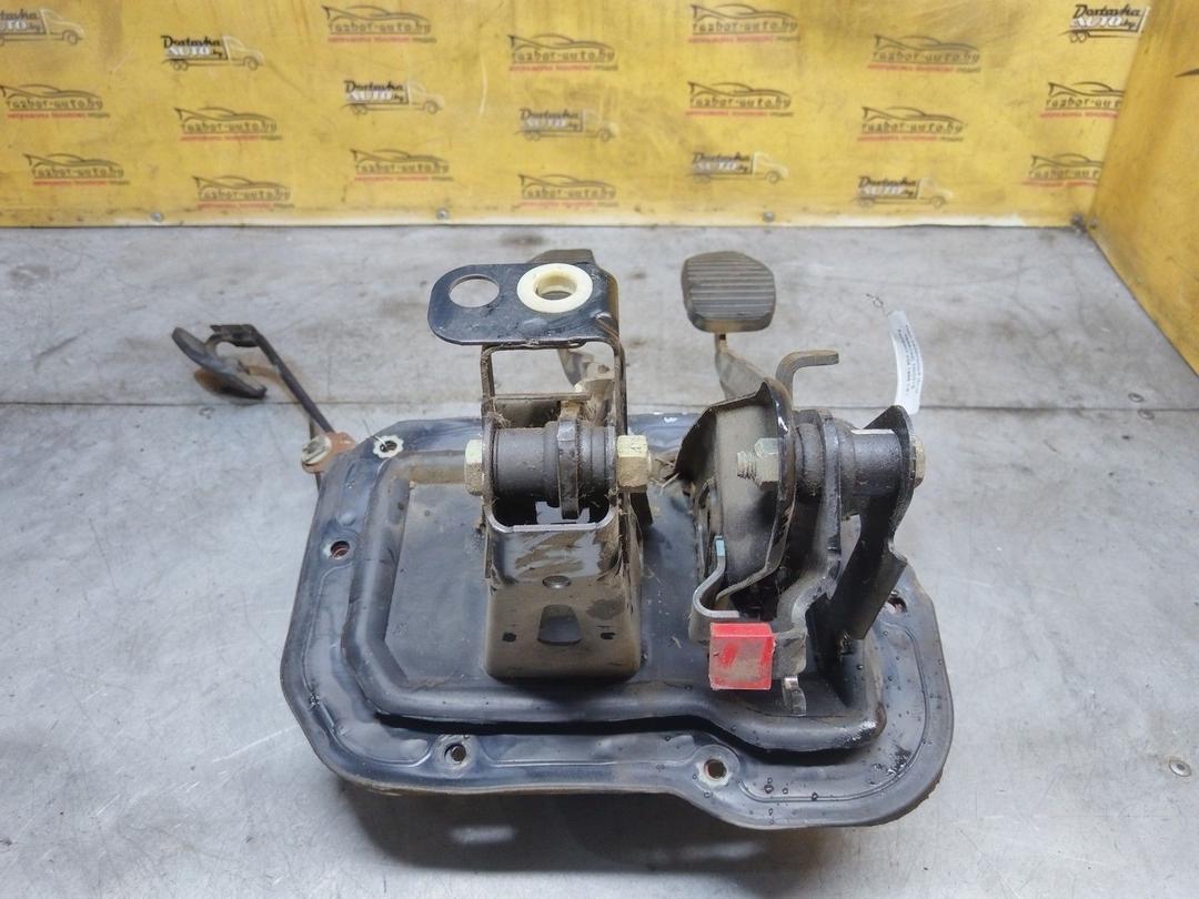 Узел педальный (блок педалей) 7WD3YE Peugeot 406 купить с доставкой