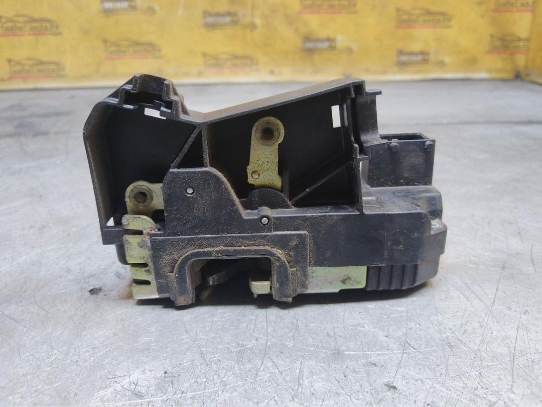 Замок двери передней правой VXPHFB Opel Zafira купить с доставкой