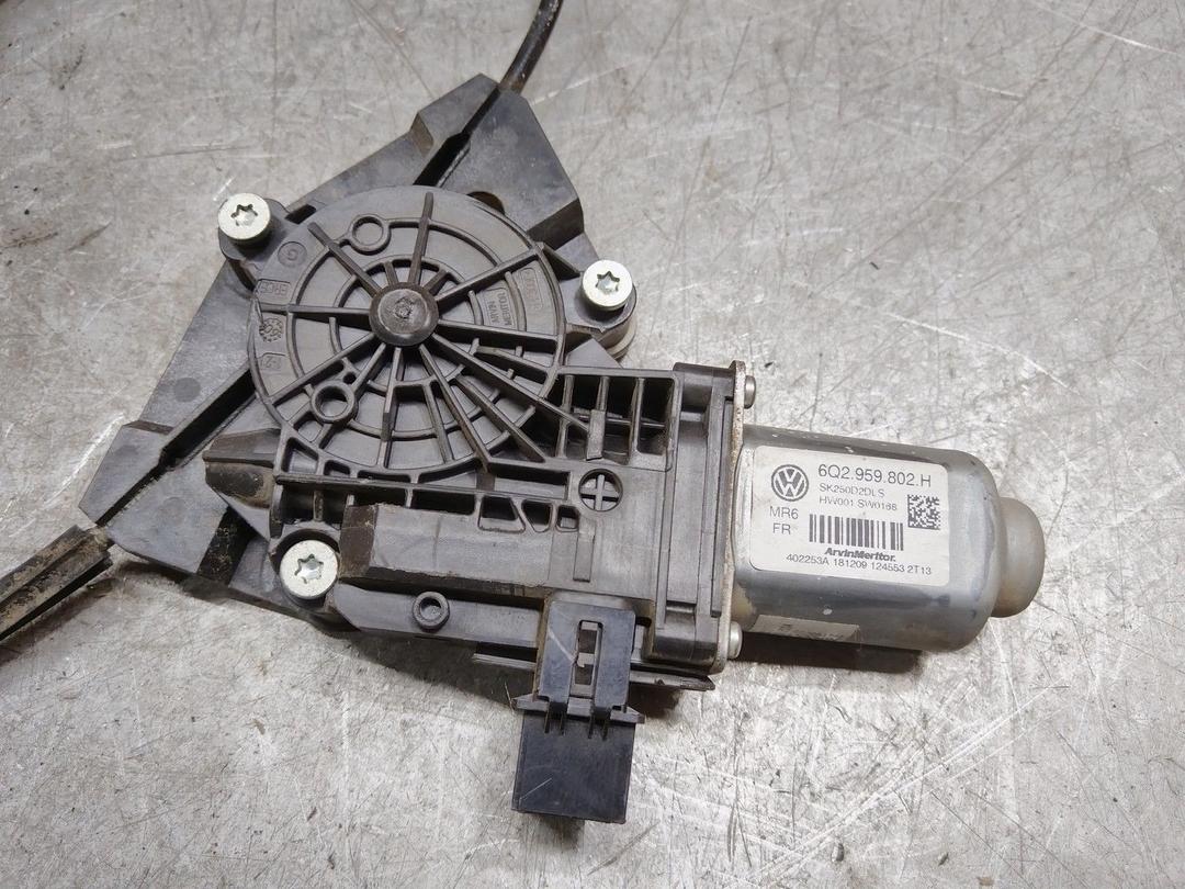 Стеклоподъемник электрический передний левый ATIUSS Skoda Fabia купить