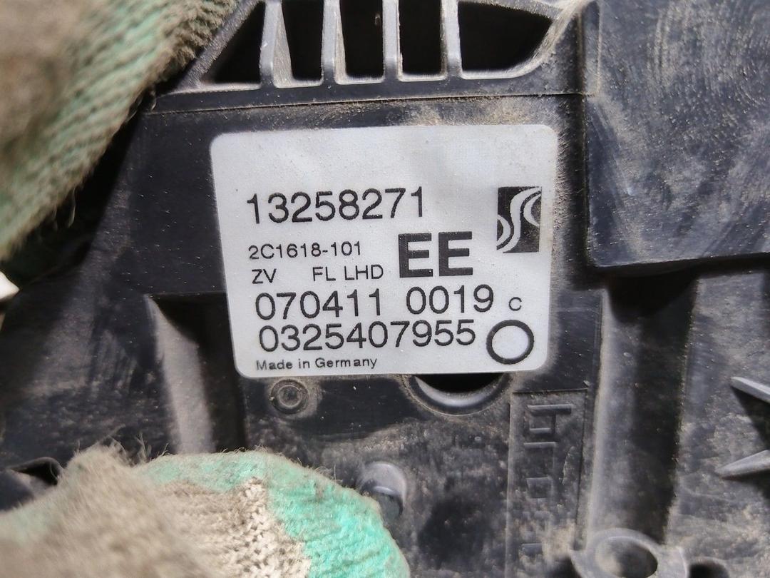 Замок двери передней левой BNAO7B Opel Corsa купить в магазине запчастей бу