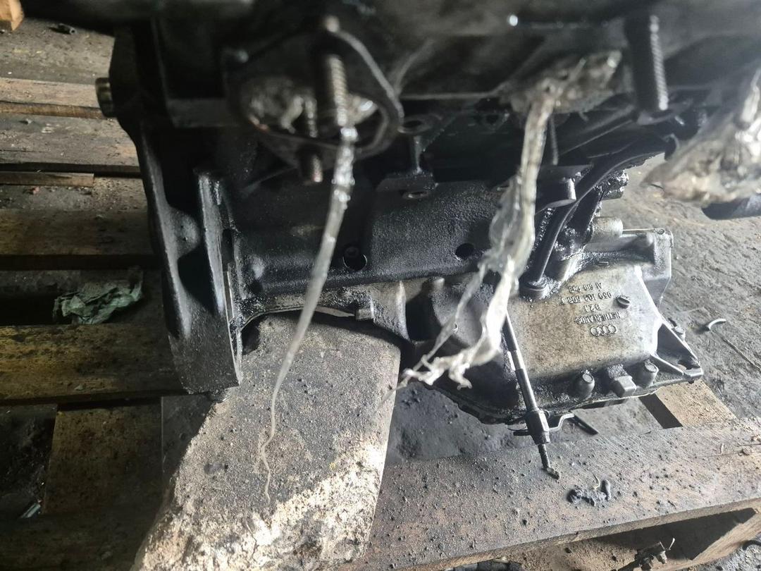 Двигатель Z7QBUZ Audi A4 купить на авторазборке