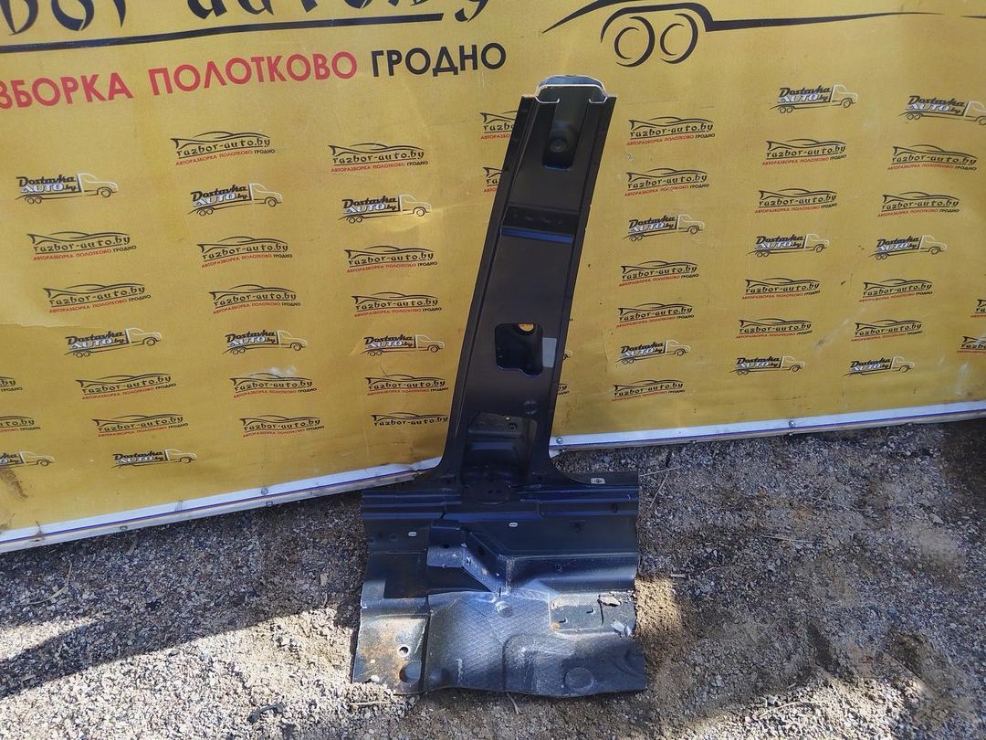 Стойка кузовная центральная правая NGW140 Peugeot 607 undefined