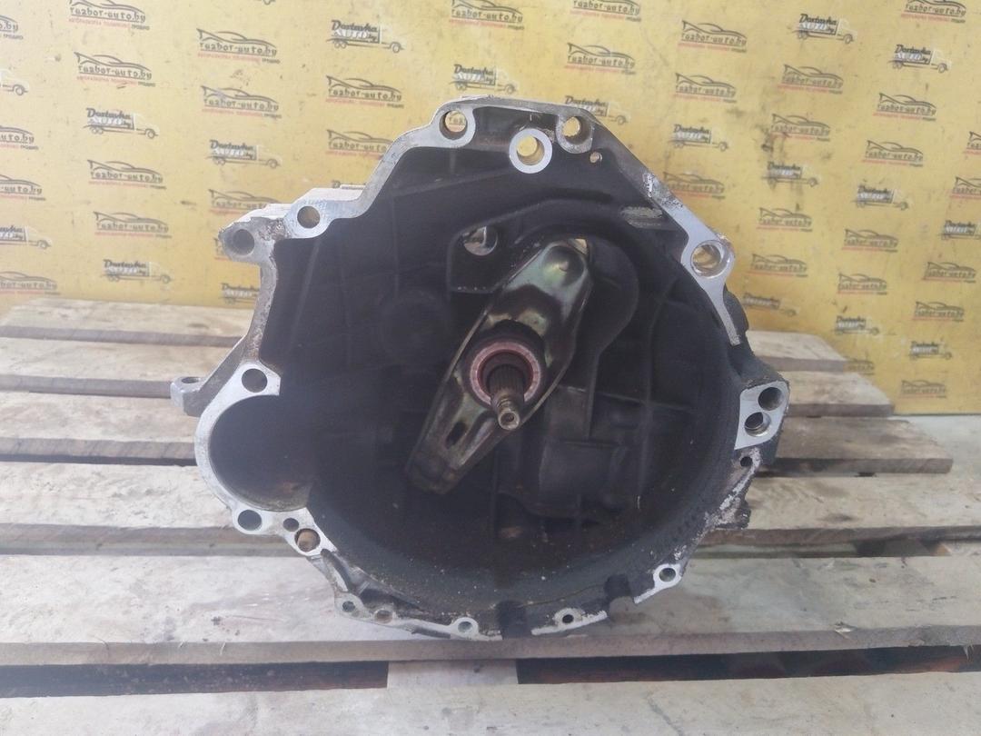 КПП механическая (МКПП) 5-ступенчатая J28WBG Audi 80 undefined