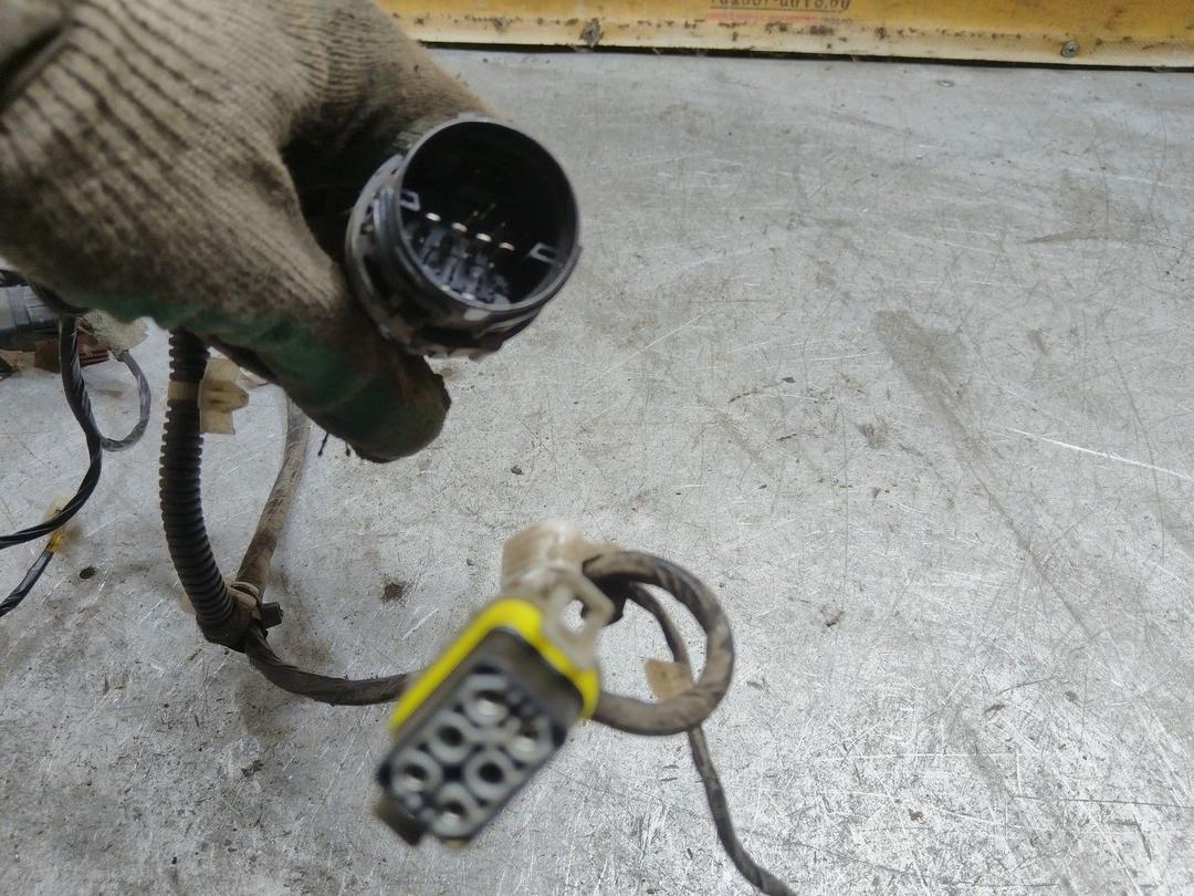 Проводка двери передней правой KR010Z Opel Zafira купить