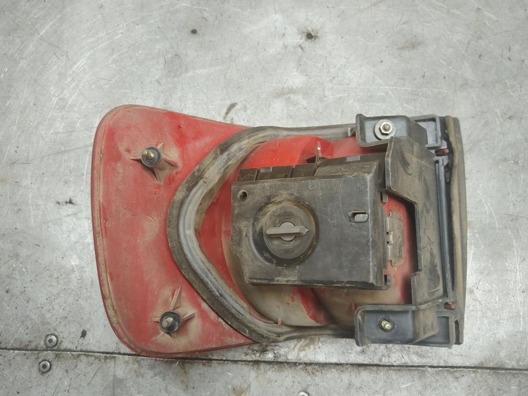 Фонарь задний левый I109TJ Audi 80 купить с доставкой