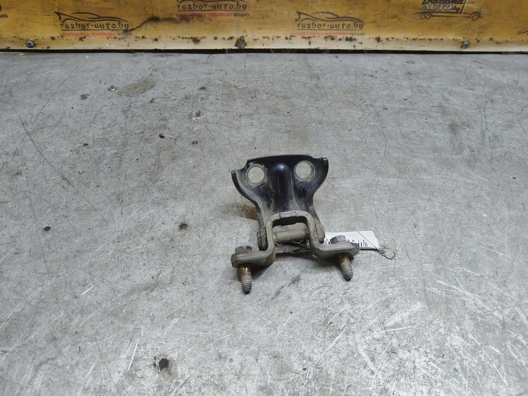 Петля двери задней левой YCZS3X Mitsubishi Carisma купить в магазине запчастей бу