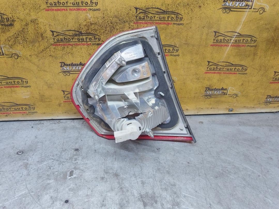 Фонарь крышки багажника правый 4TFCFD Citroen C4 Picasso undefined