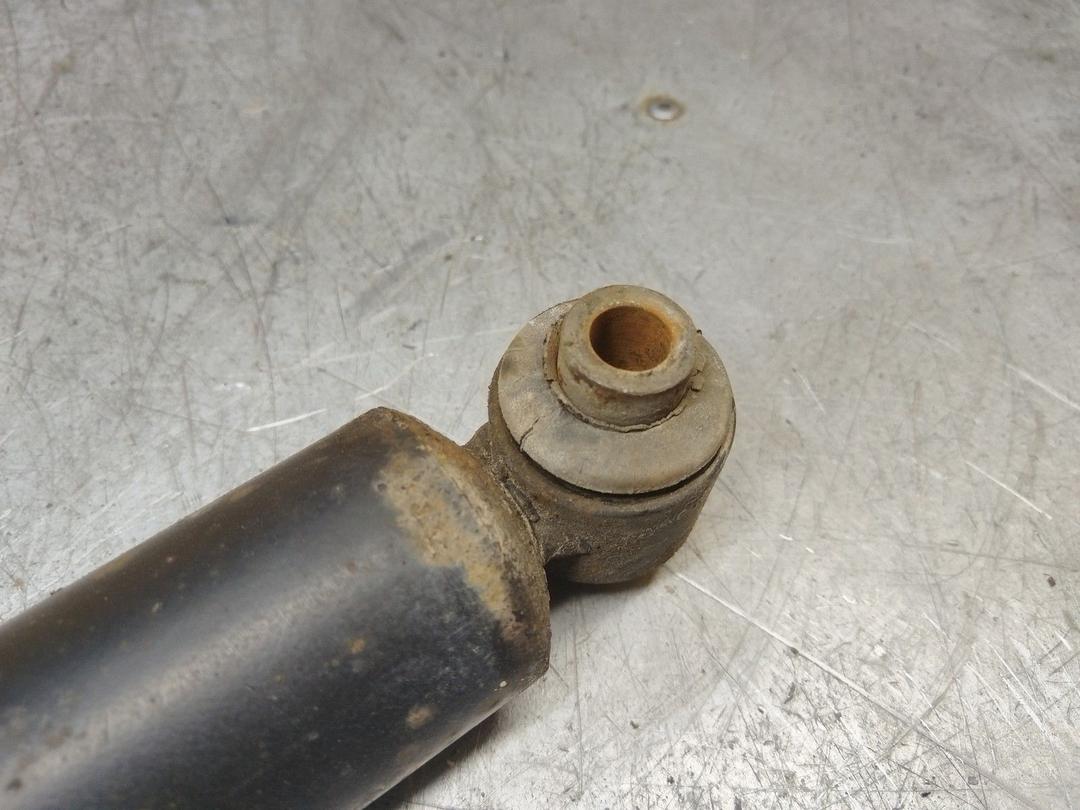 Амортизатор задний правый 3T5JGD Peugeot 406 - Фото 4