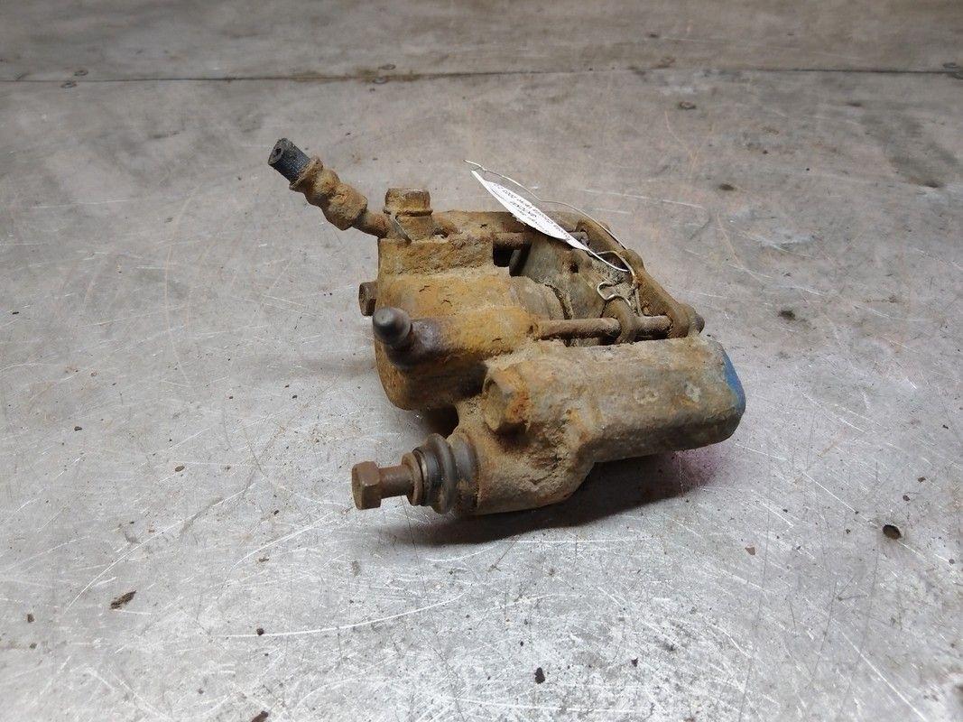 Суппорт задний правый GK7CKM Toyota Corolla Verso купить с доставкой