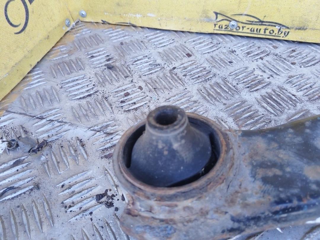 Рычаг передний правый PICO9A Hyundai Trajet undefined