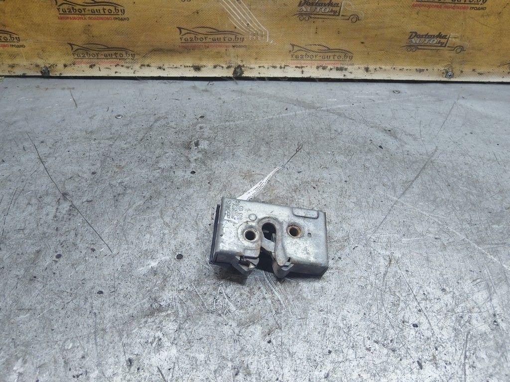 Замок двери передней правой 1NSD0T Audi 80 - Фото 1