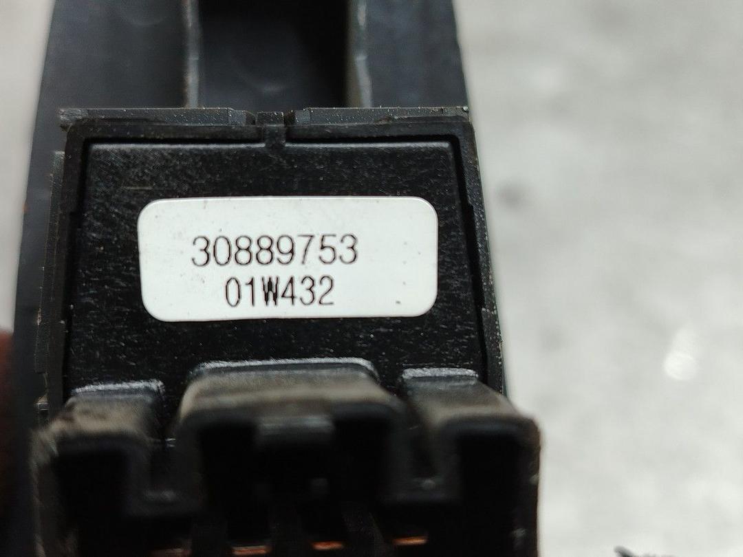 Кнопка стеклоподъемника переднего правого D06G41 Volvo V40 - Фото 6