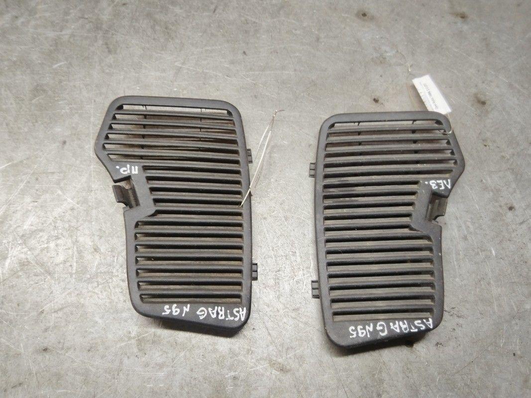 Пластик багажника 66P30G Opel Astra